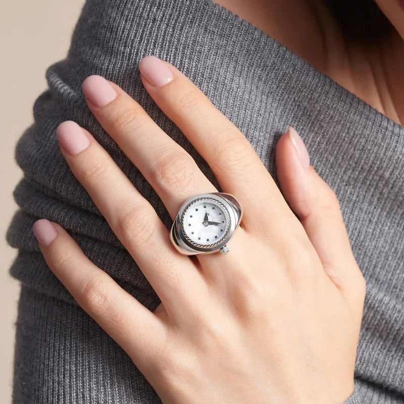 Montre à bague décorative réglable