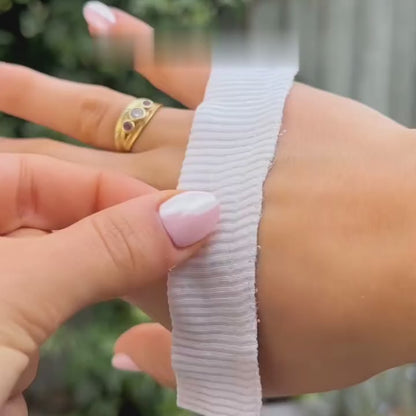 Adhésif pour le corps Gluume